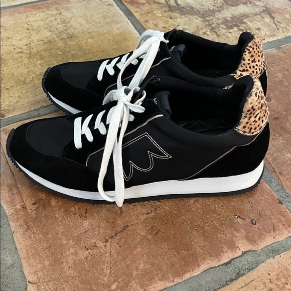 New Birdies Roadrunner Black & White Sneakers Size 10.5 Women’s NWOT - Picture 7 of 9